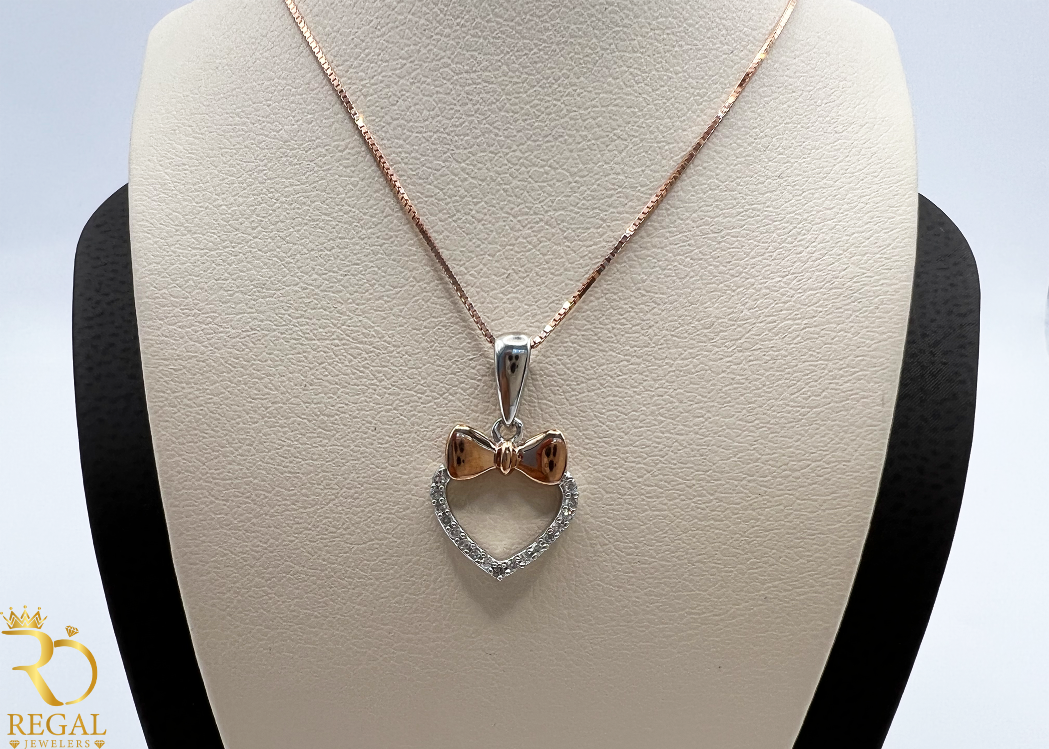 Female Pendant Necklace with Diamonds