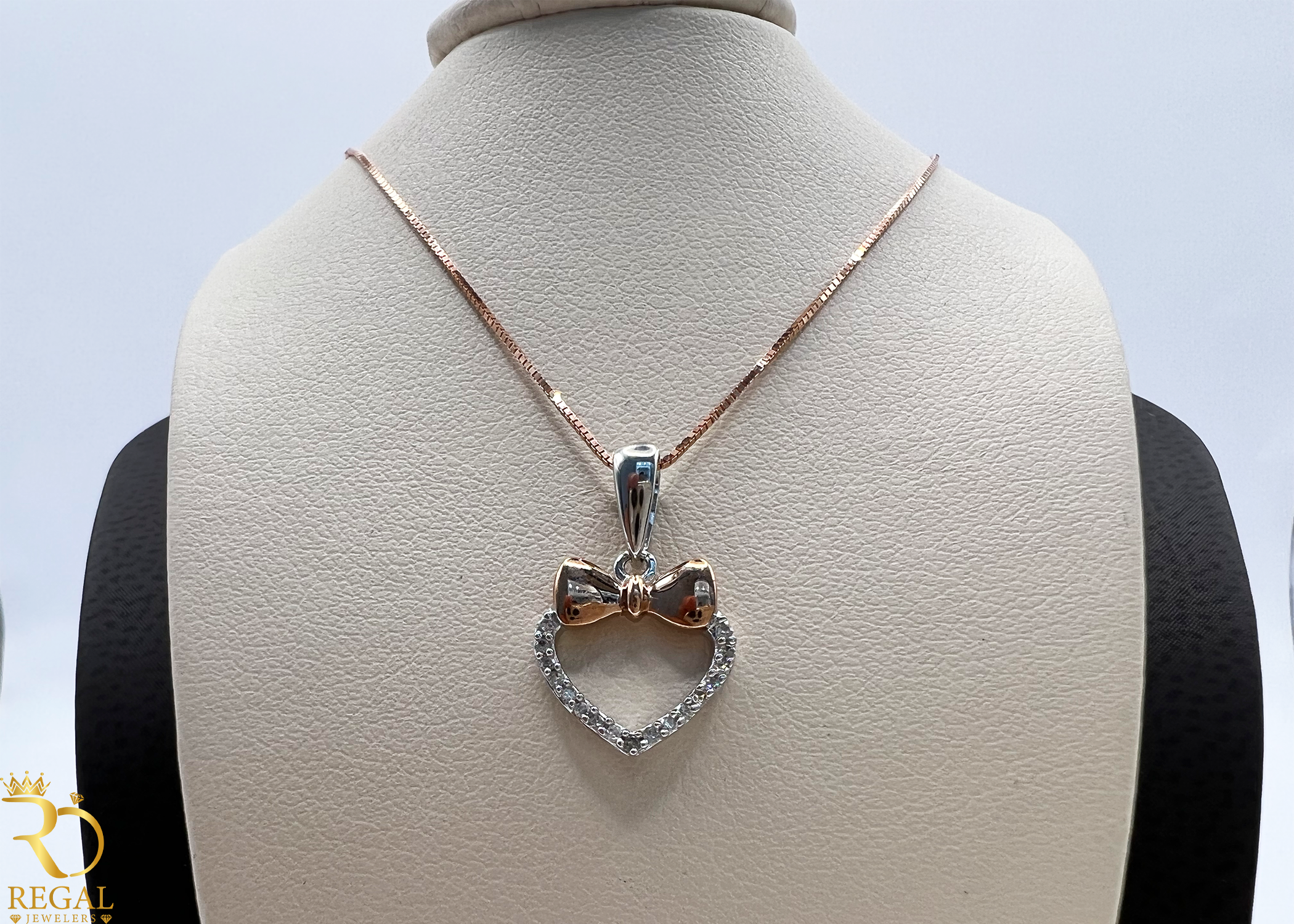 Female Pendant Necklace with Diamonds