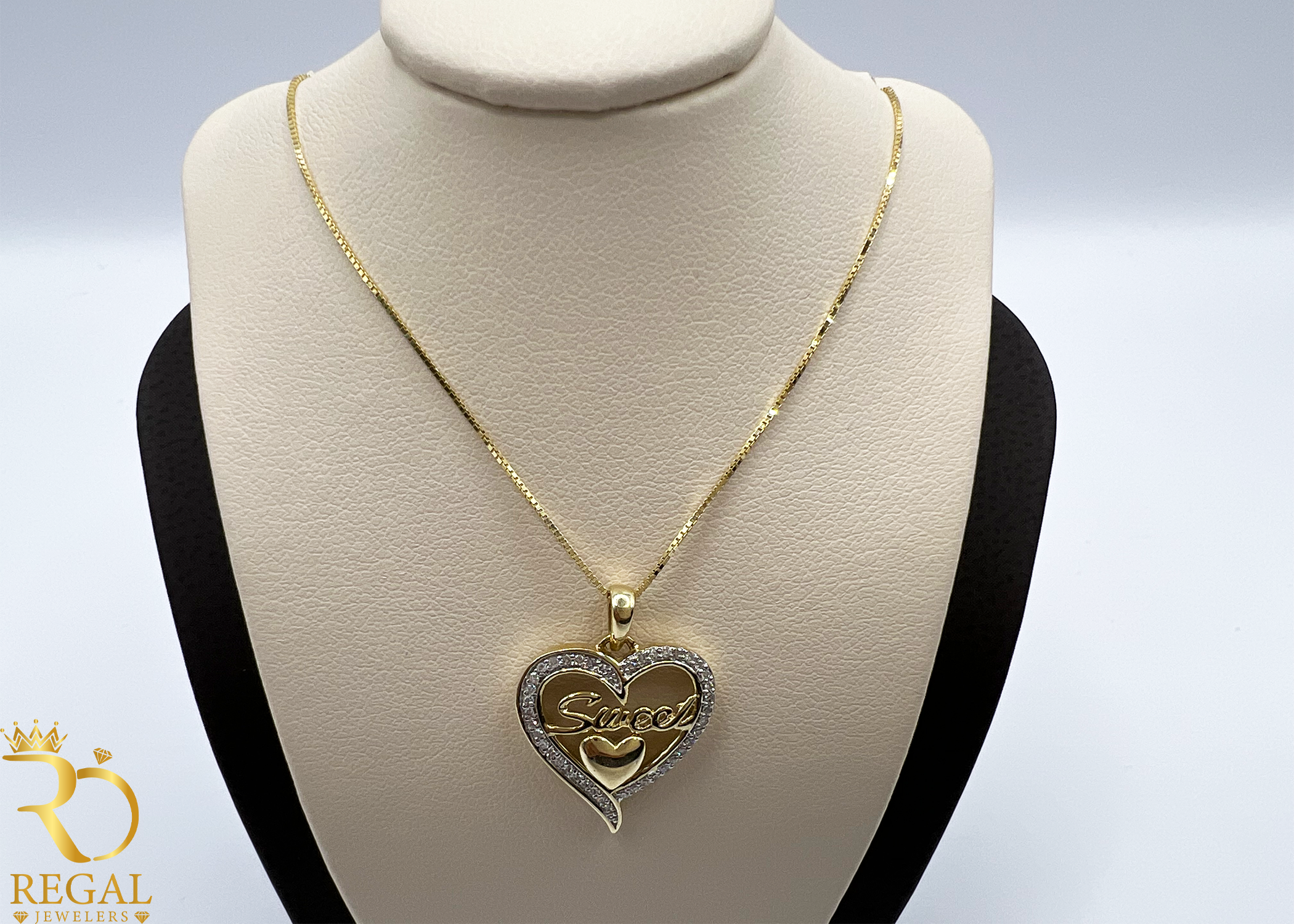 Female Pendant Necklace with Diamonds