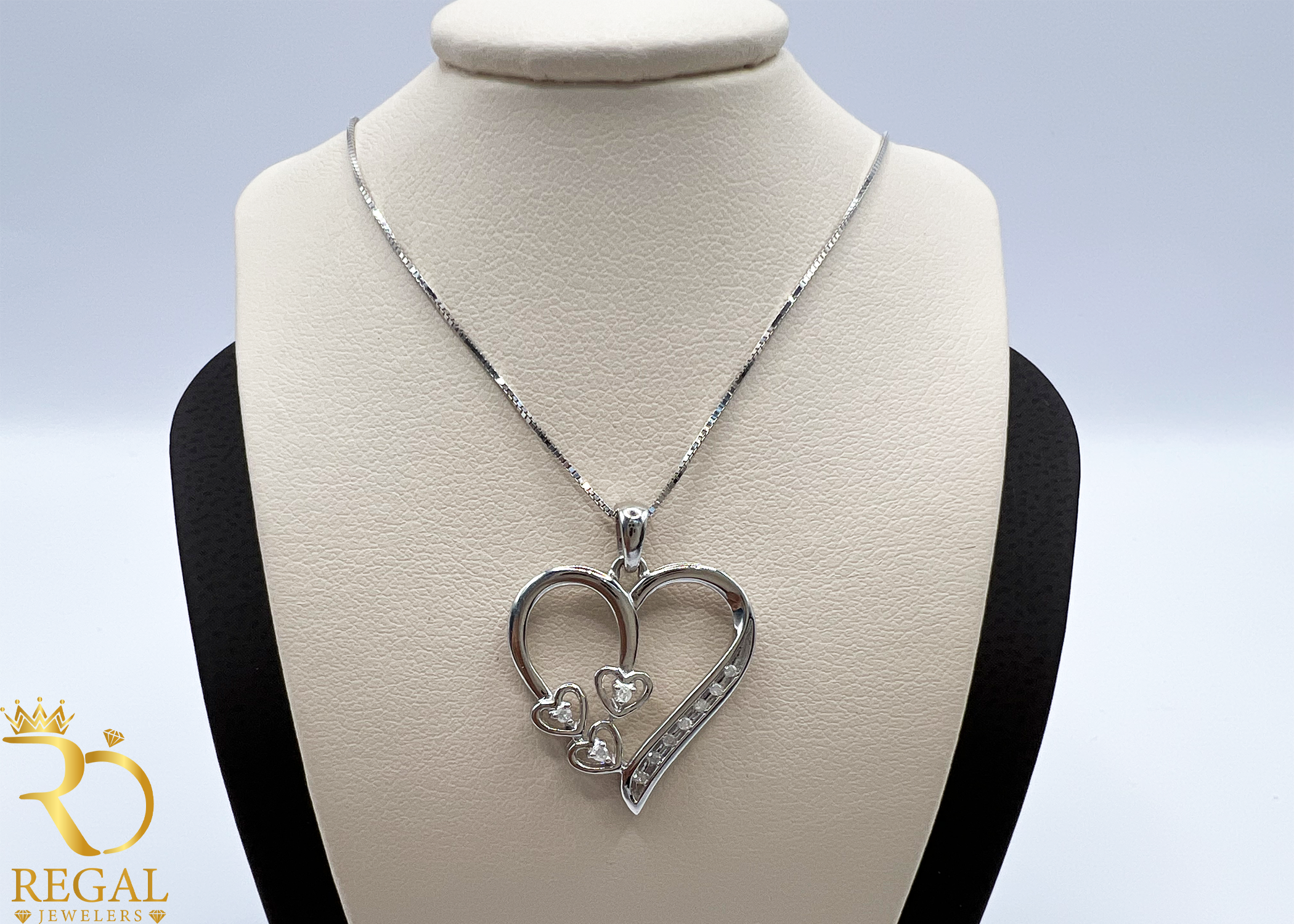 Female Pendant Necklace with Diamonds