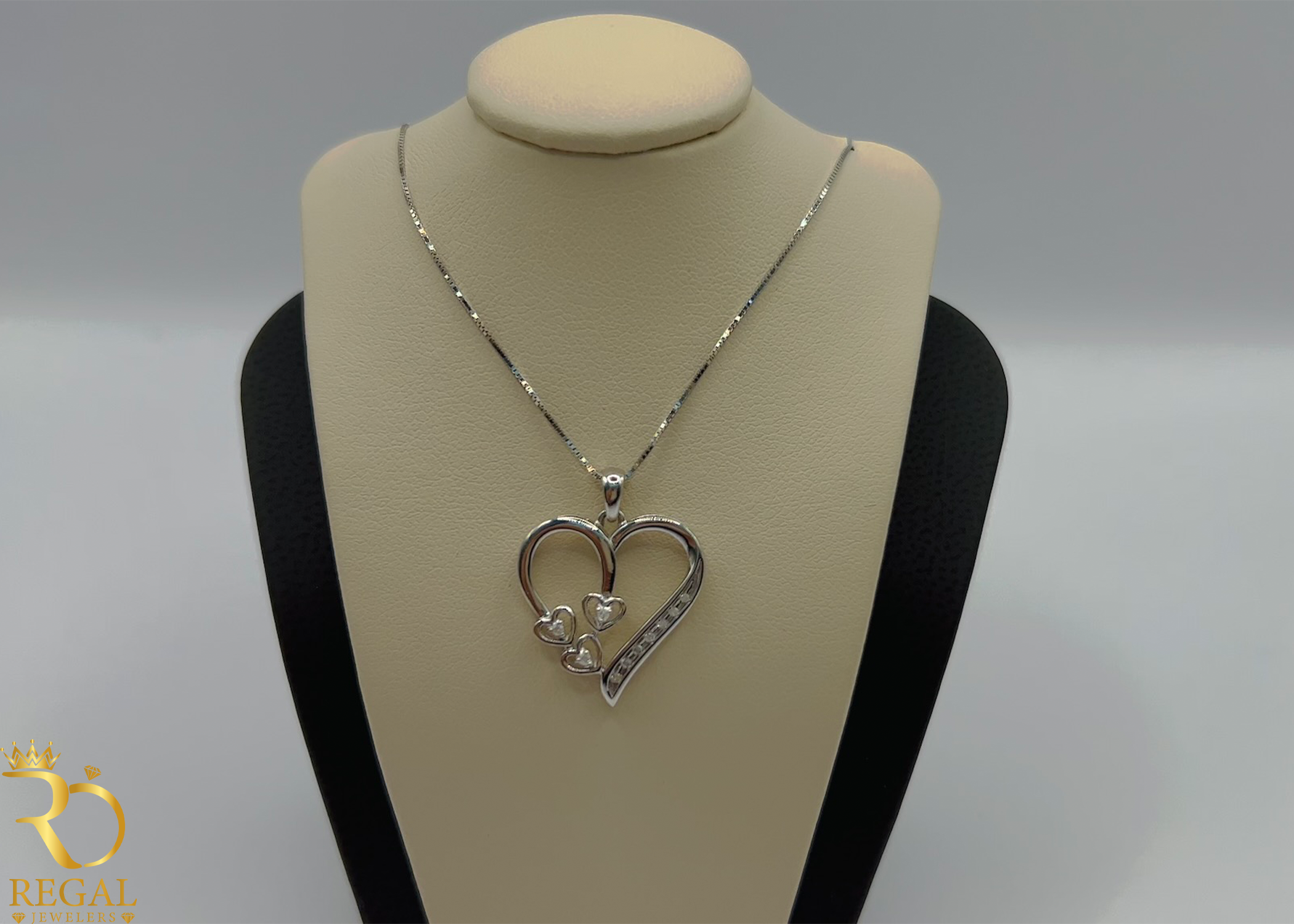 Female Pendant Necklace with Diamonds