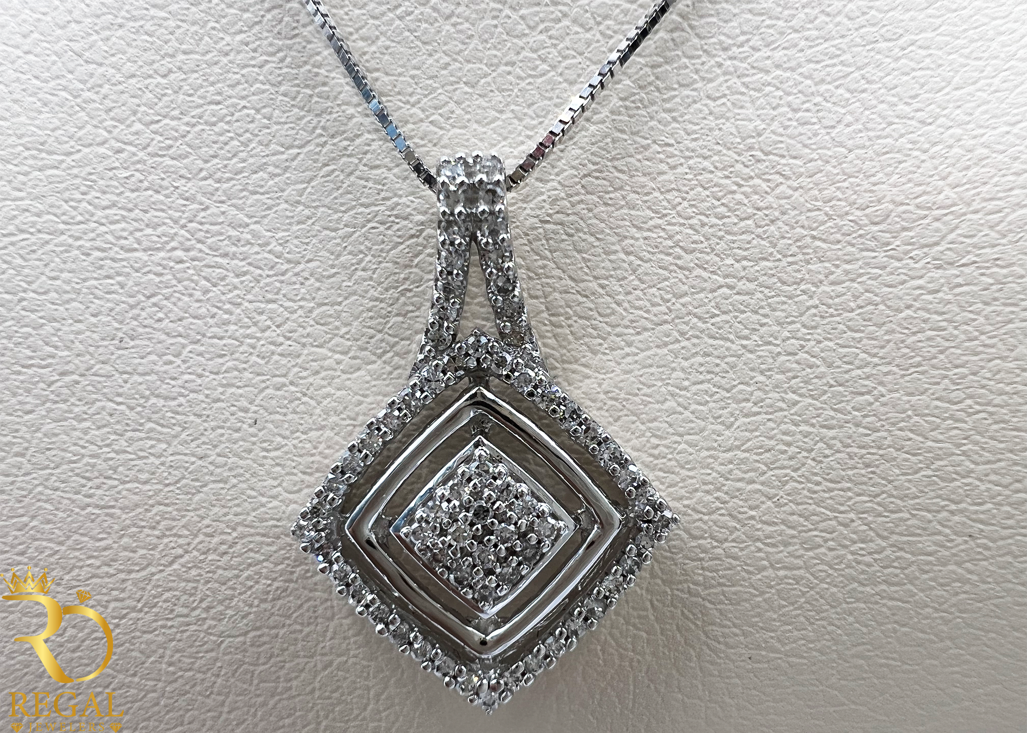 Female Pendant Necklace with Diamonds