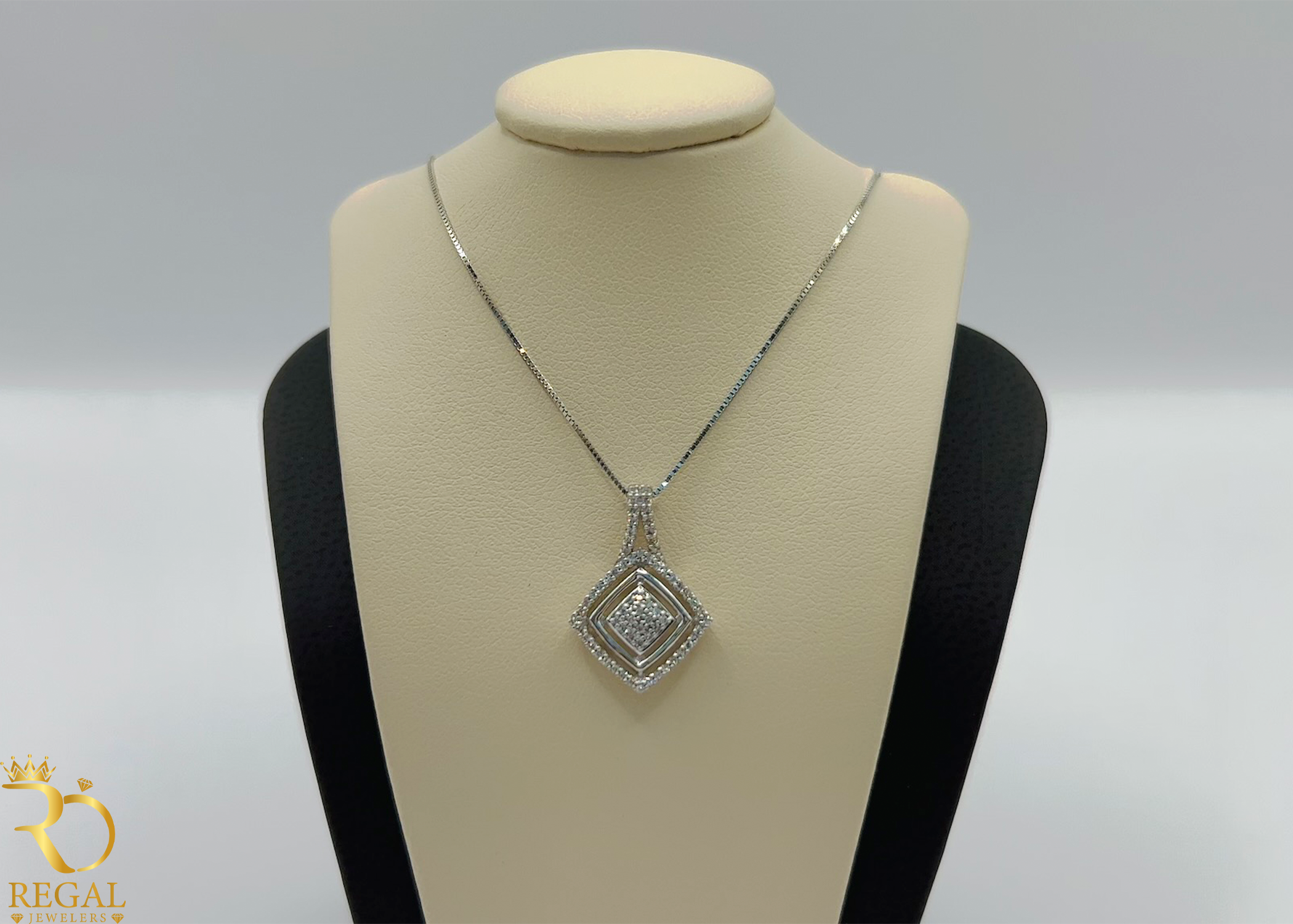 Female Pendant Necklace with Diamonds