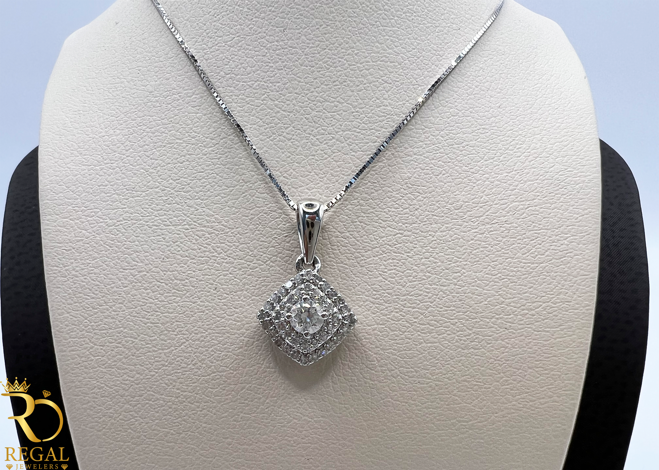 Female Pendant Necklace with Diamonds