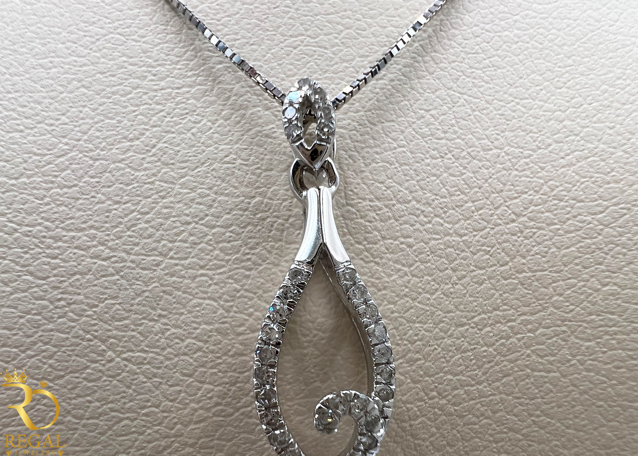 Female Pendant Necklace with Diamonds