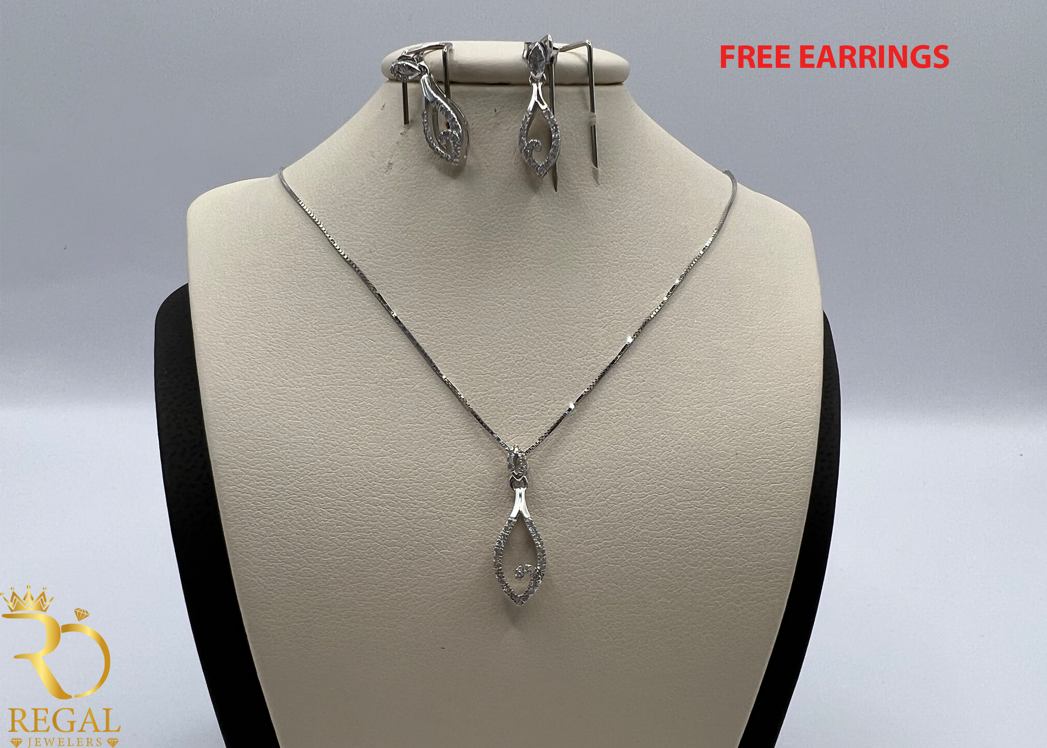 Female Pendant Necklace with Diamonds