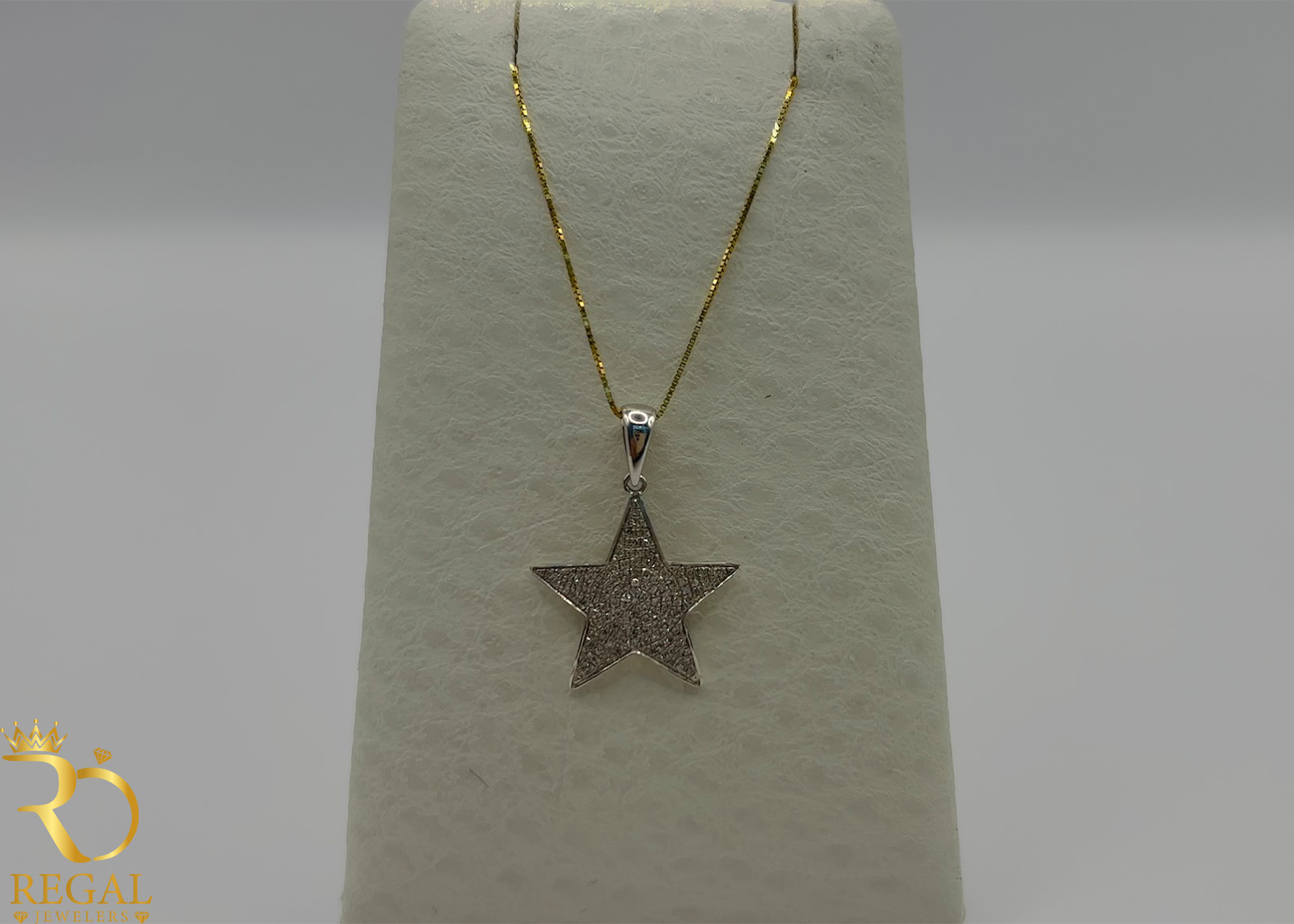 Female Pendant Necklace with Diamonds