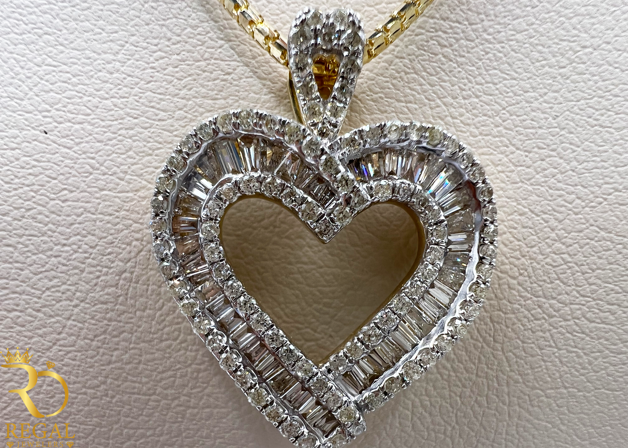 Female Pendant Necklace with Diamonds