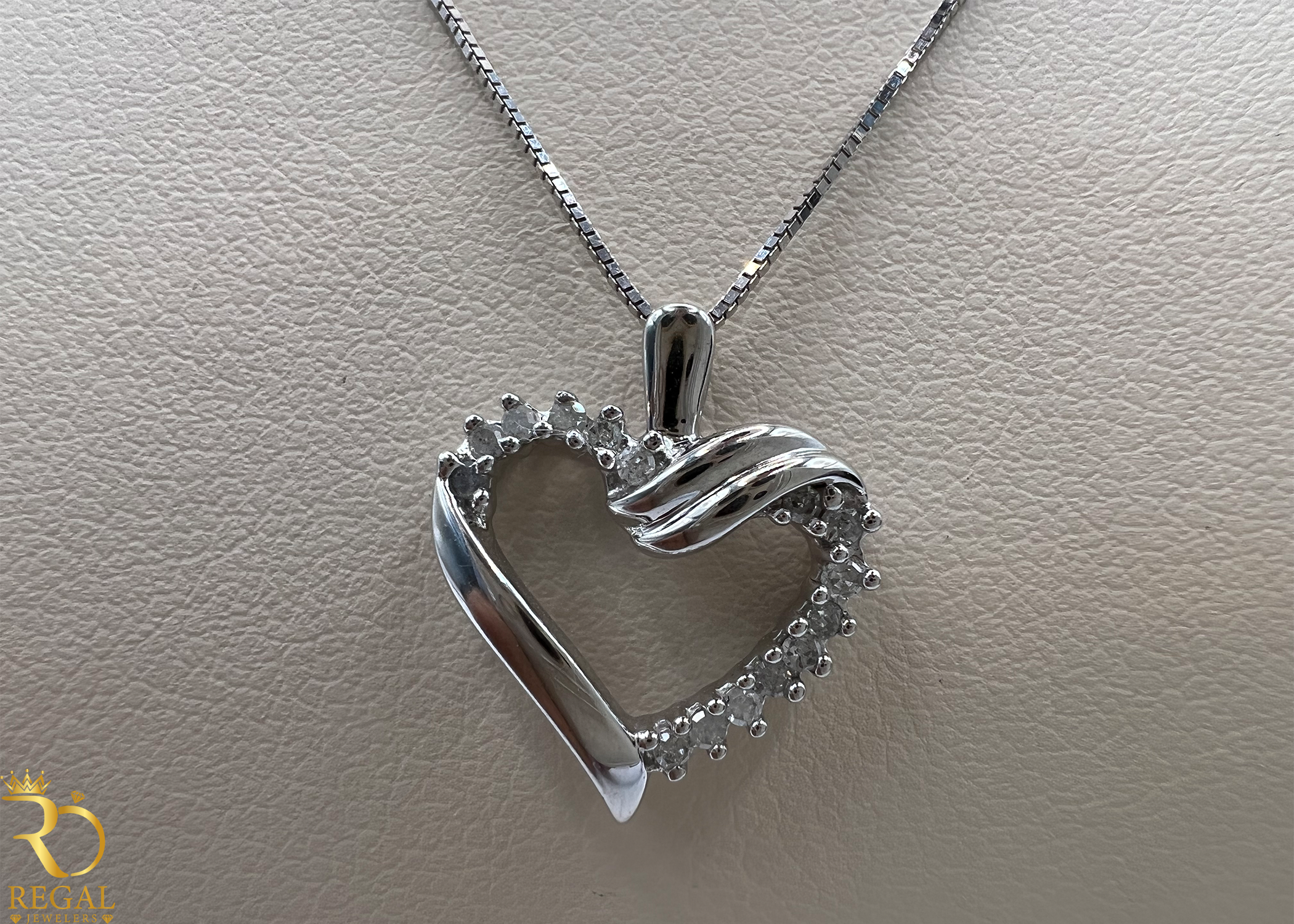 Female Pendant Necklace with Diamonds