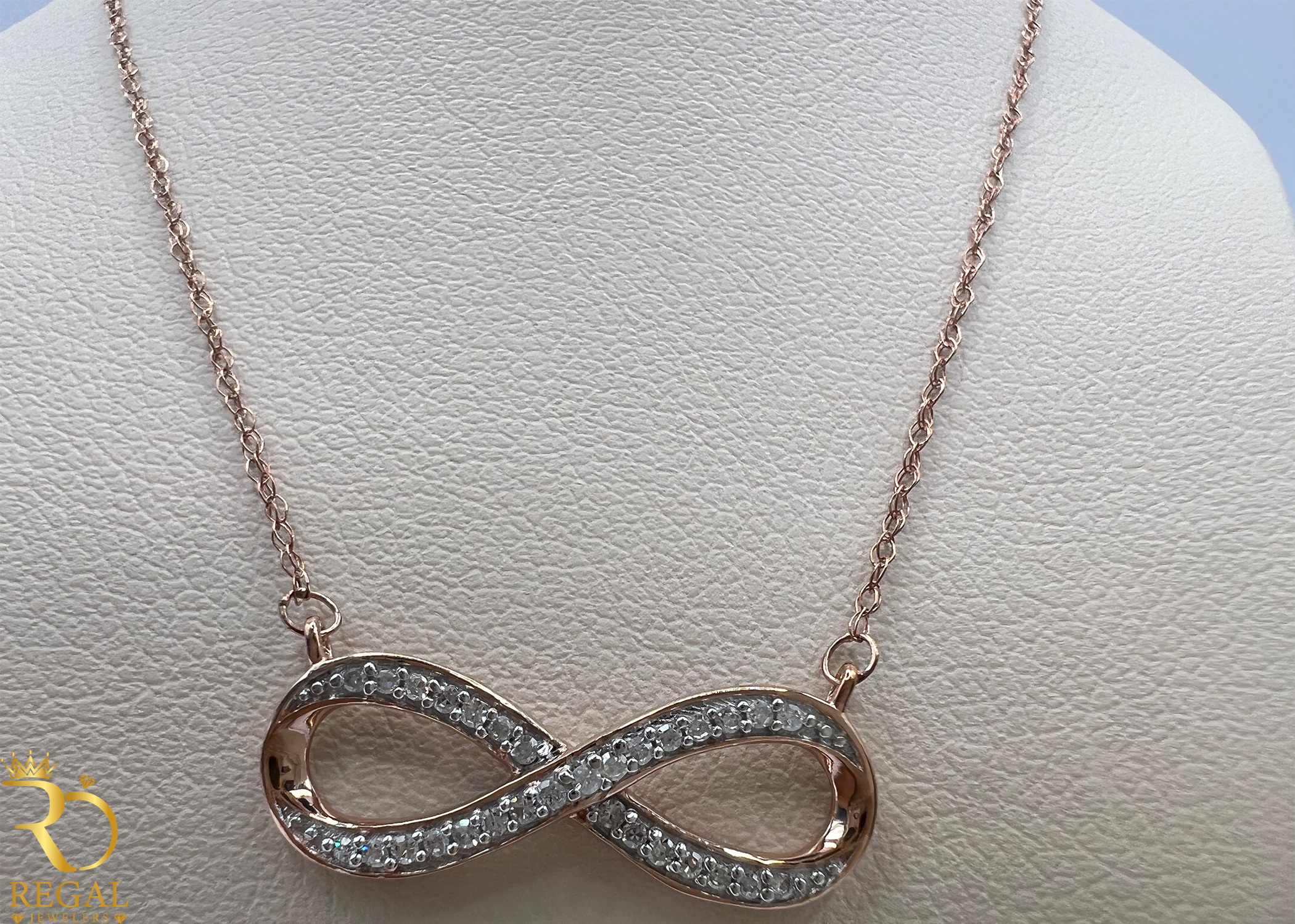 Female Pendant Necklace with Diamonds