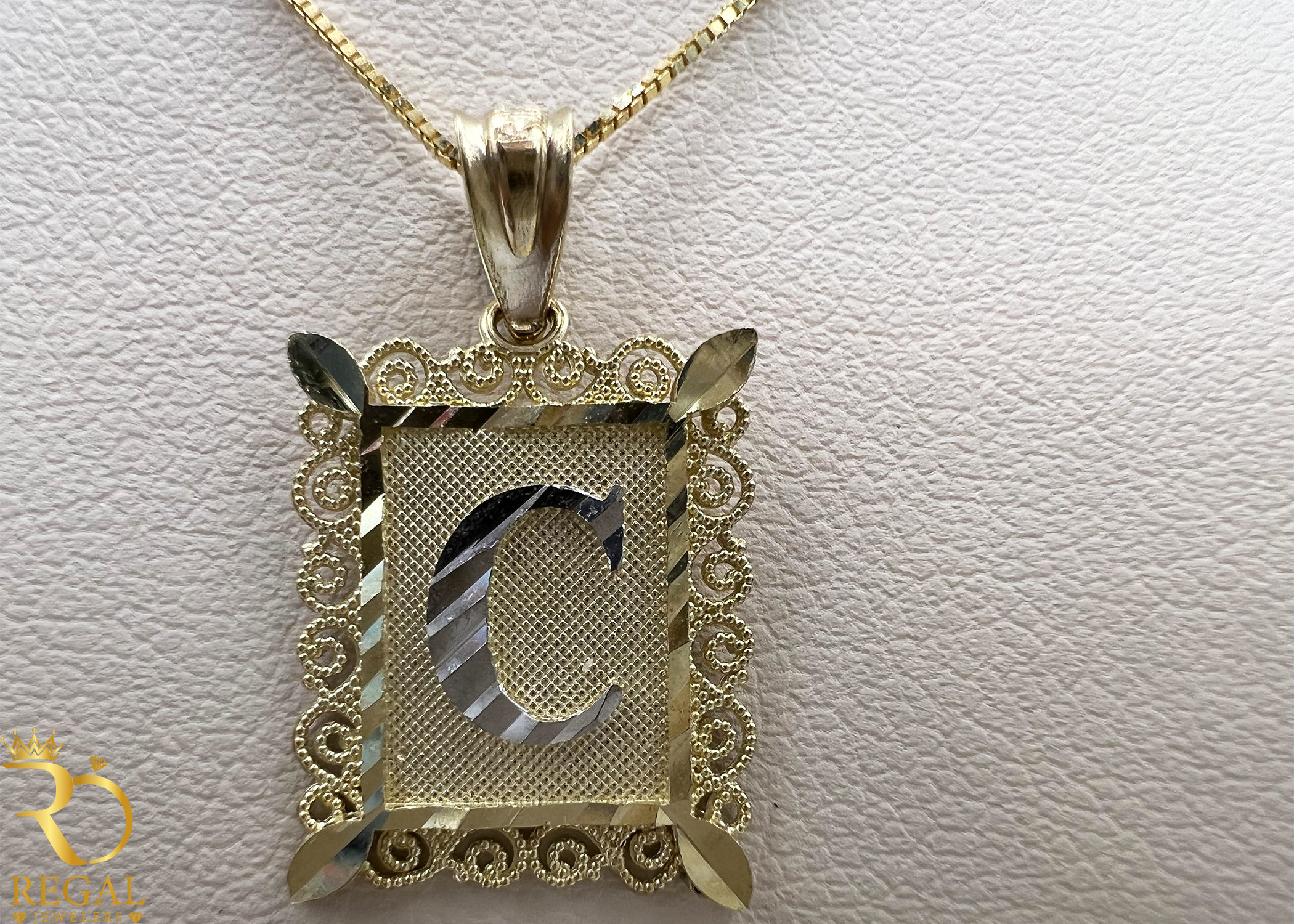 Female Pendant Initial Necklace Gold ( A TO Z ALL AVAILABLE)