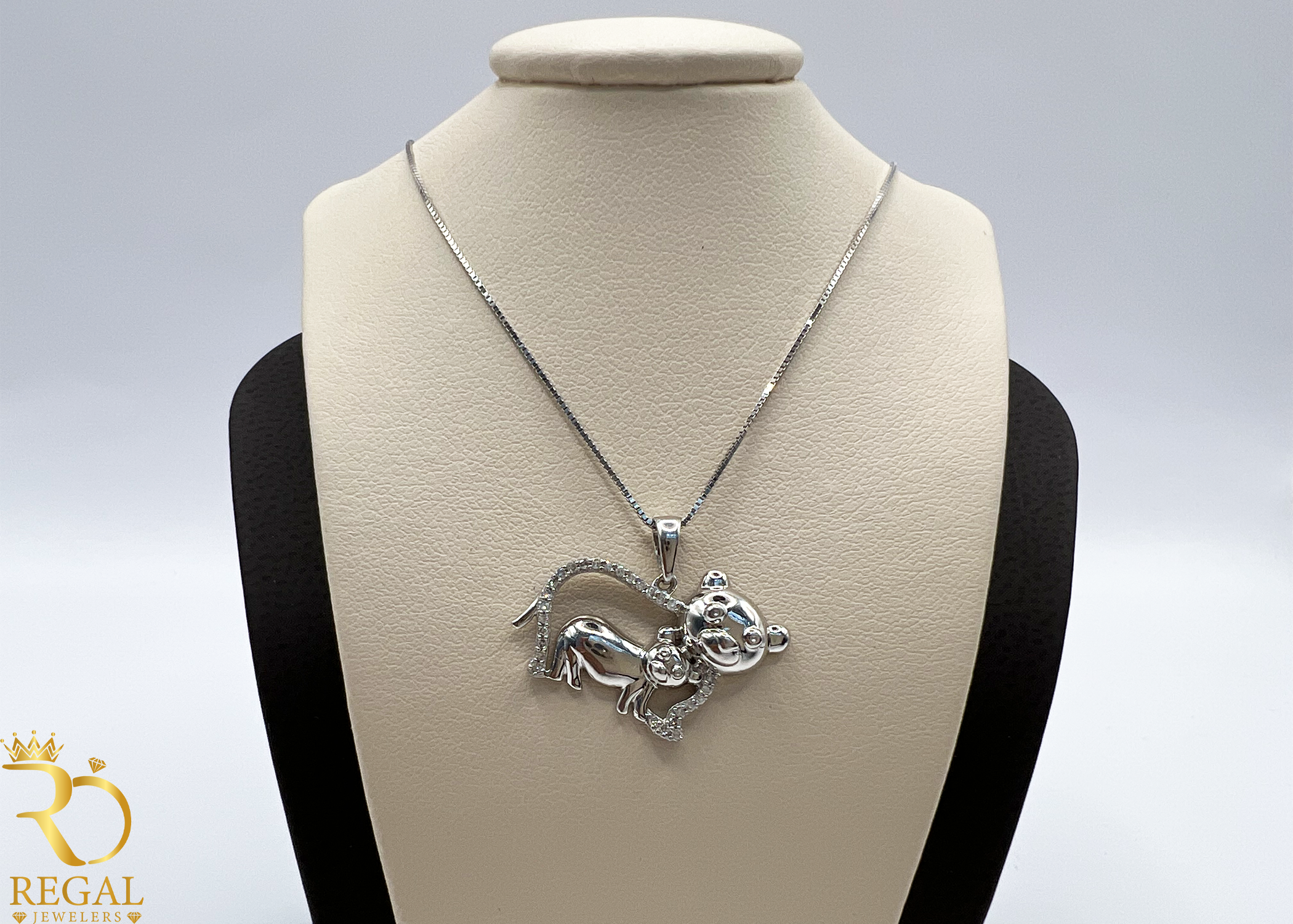 Female Pendant Necklace with Diamonds