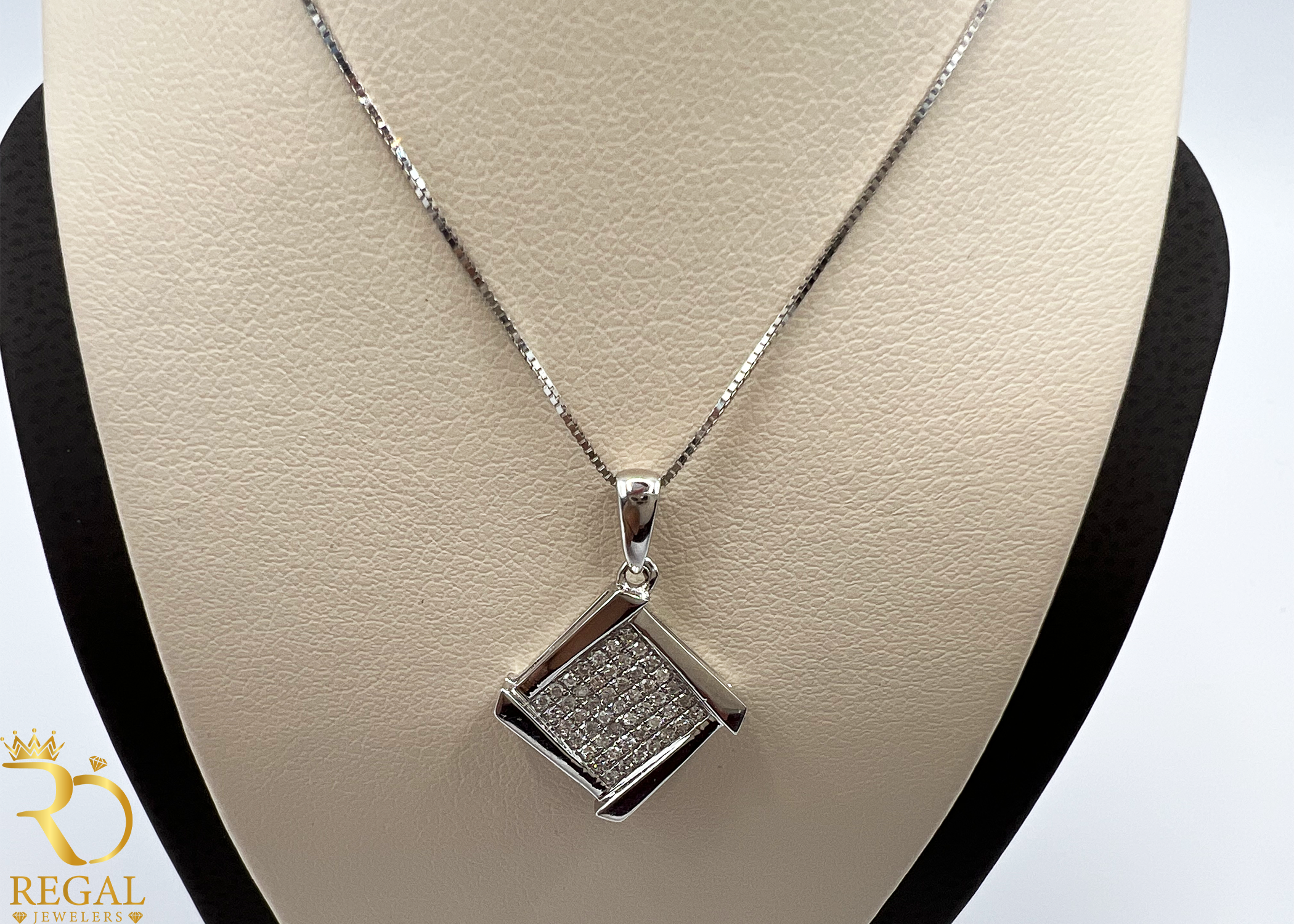 Female Pendant Necklace with Diamonds