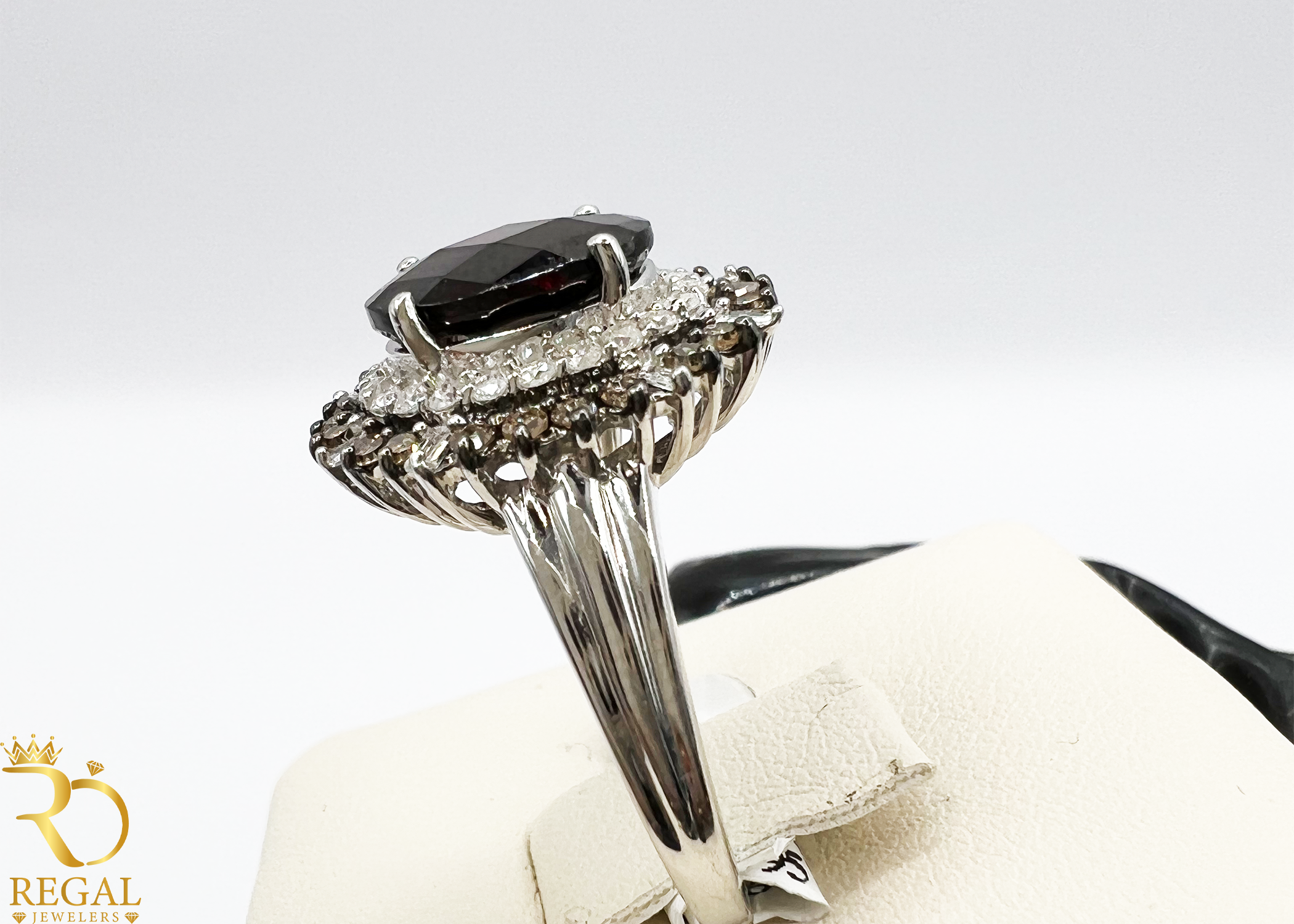 Engagement Ring With Garnet Stone & Diamonds