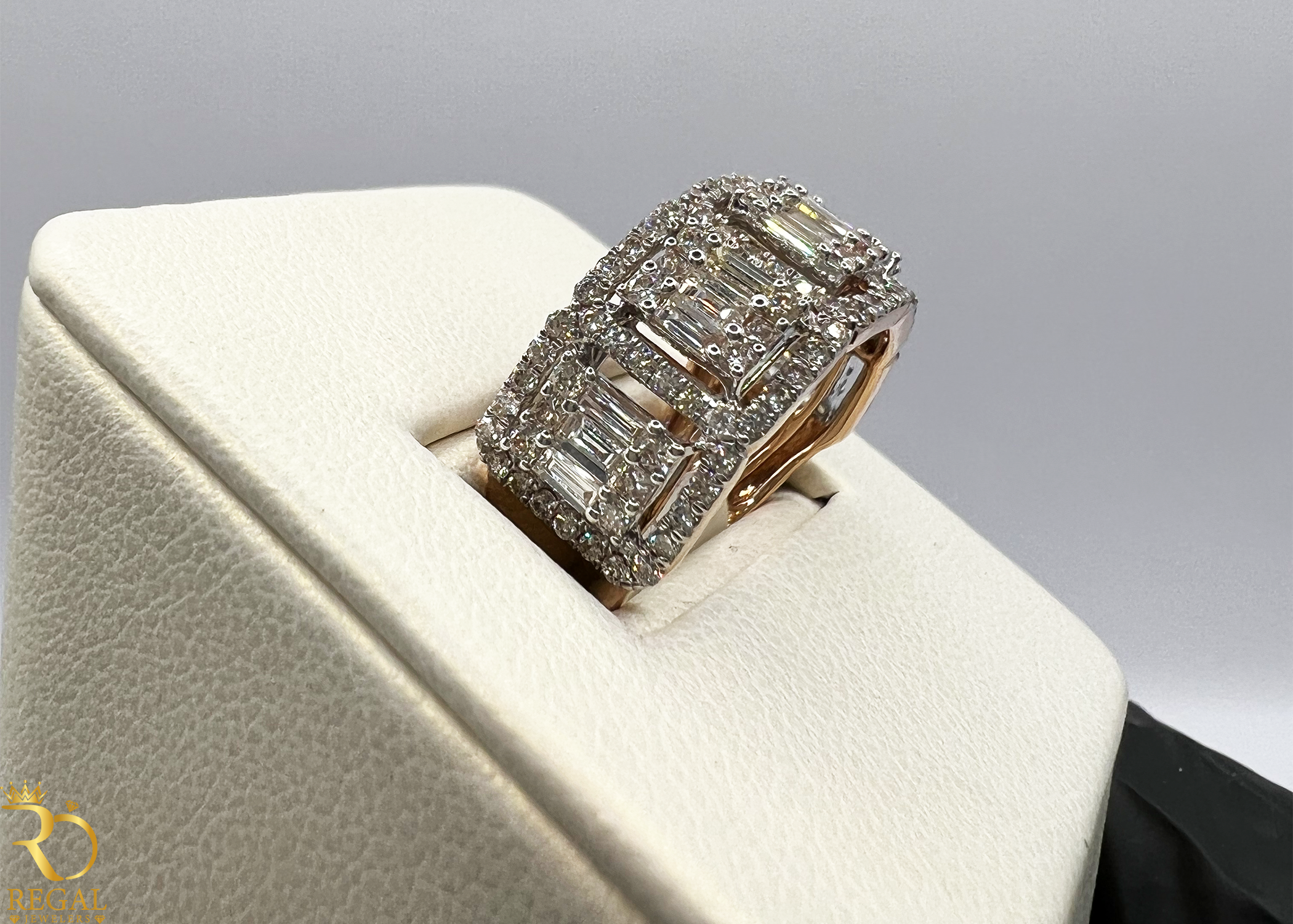 Regular Band with Diamonds