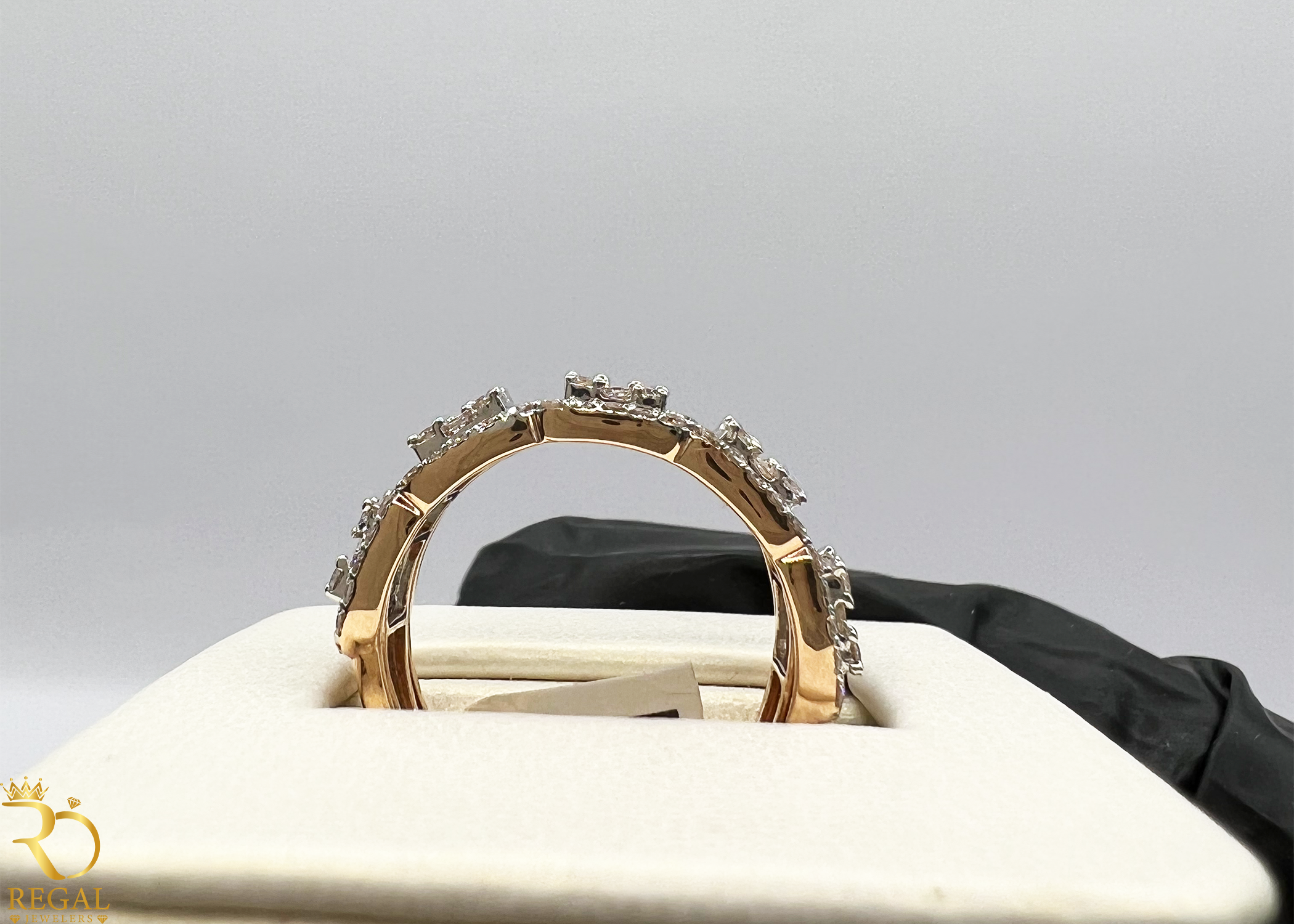 Regular Band with Diamonds