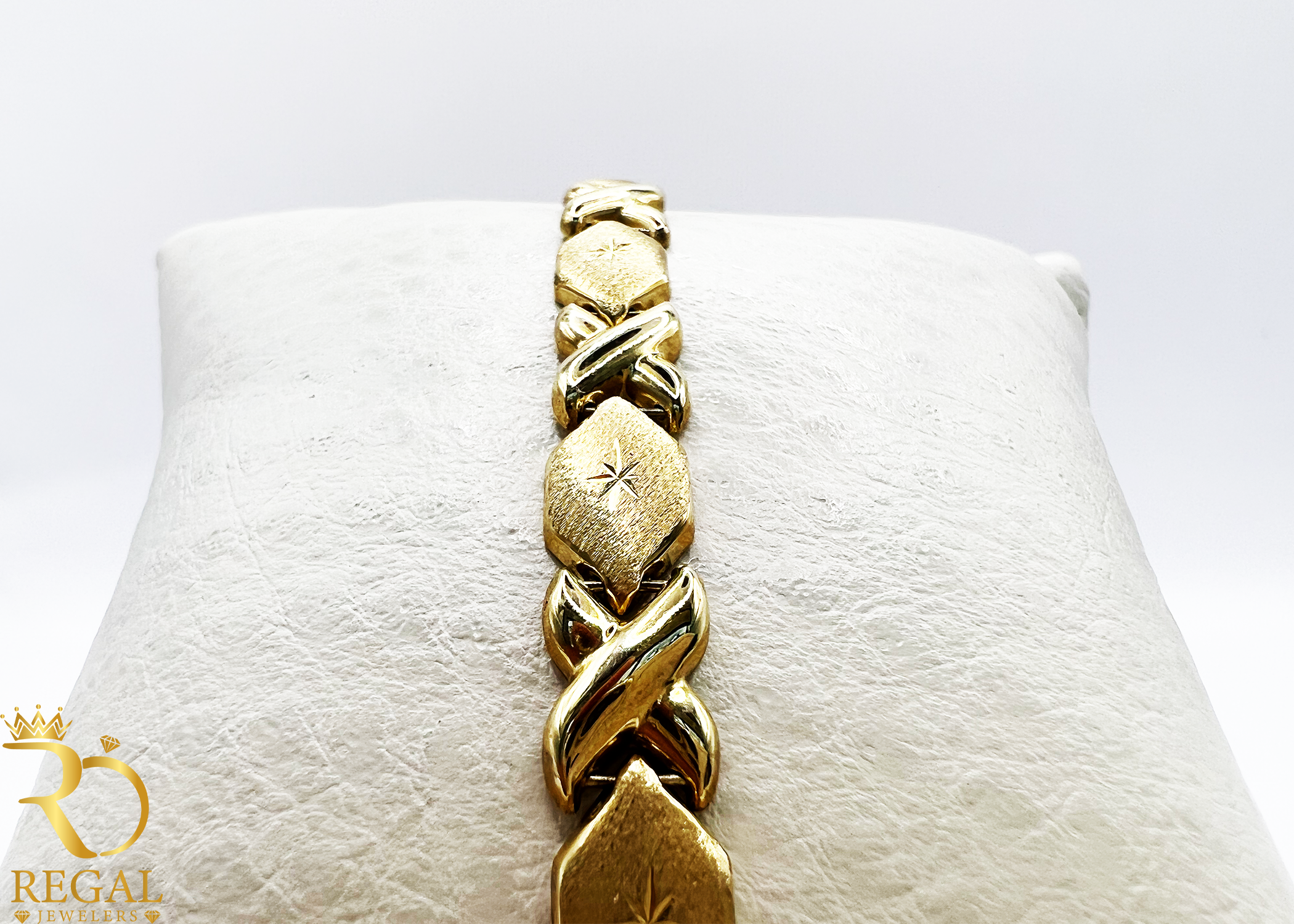 "XO" BRACELET Gold