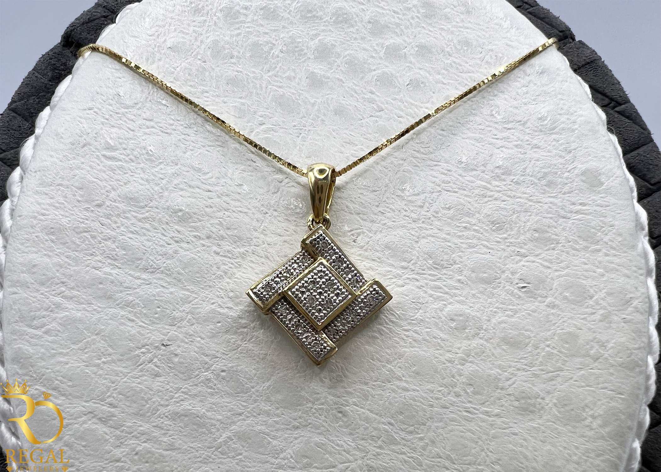 Female Pendant Necklace with Diamonds