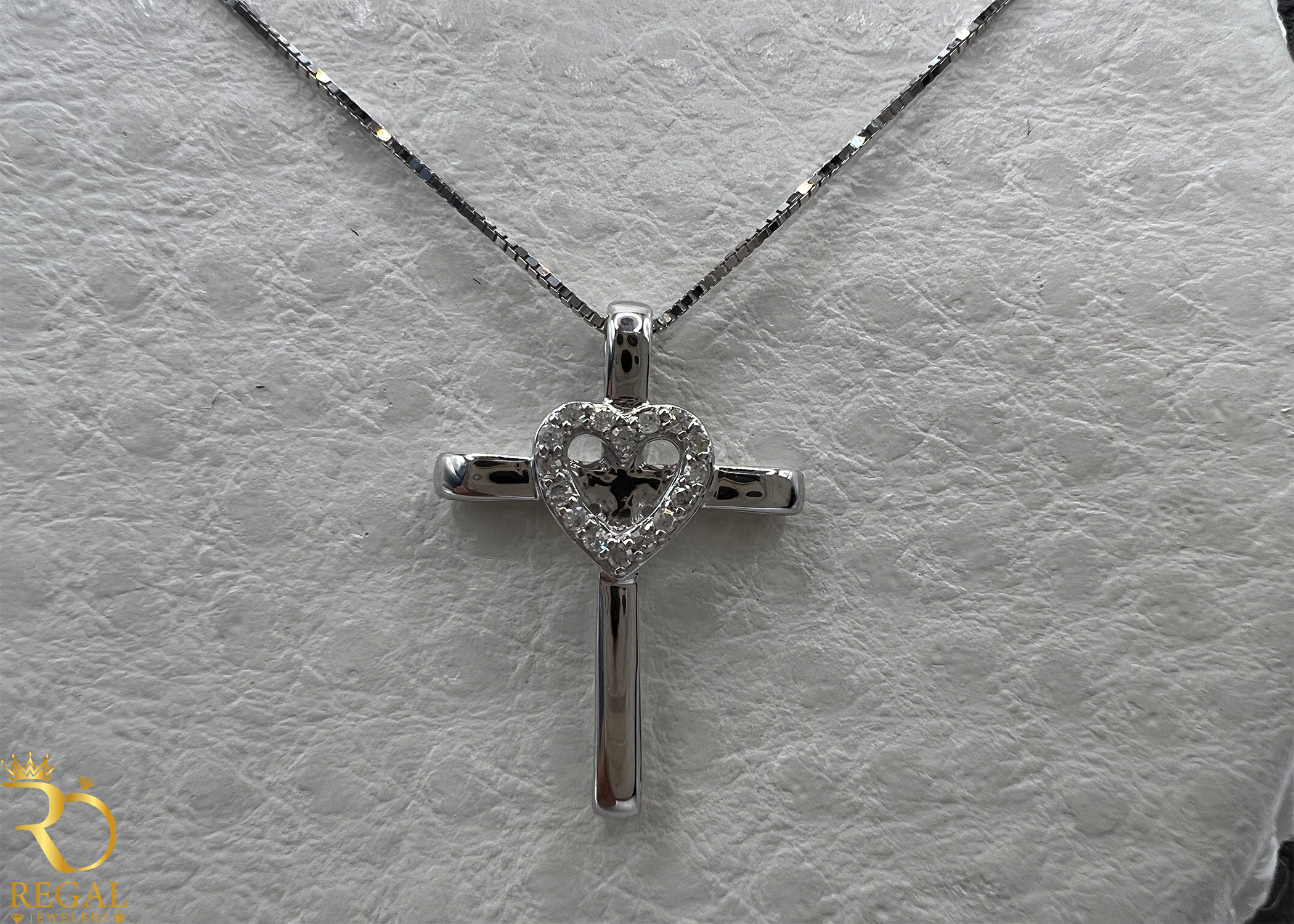 Female Pendant Necklace with Diamonds