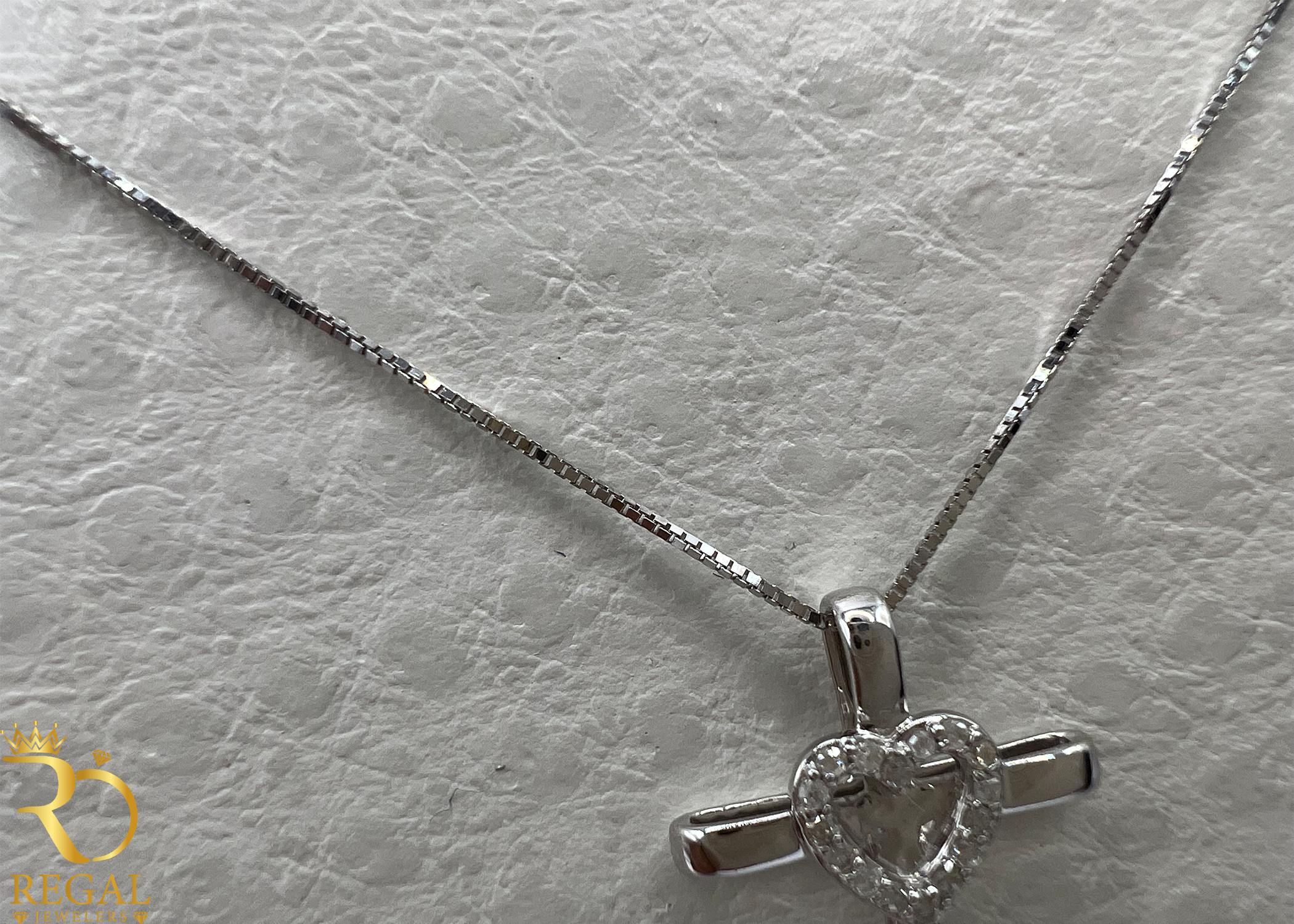 Female Pendant Necklace with Diamonds