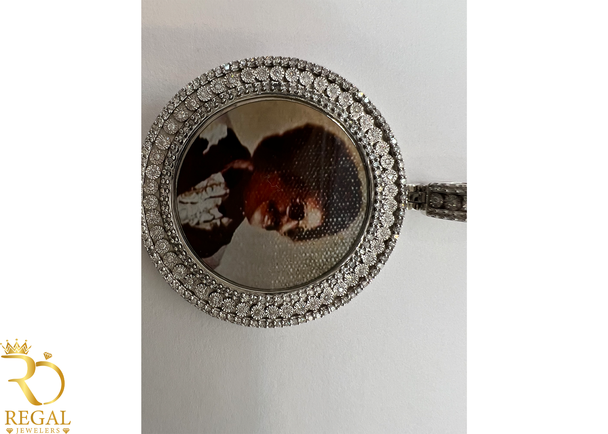 Picture Pendant/Charm with Diamonds