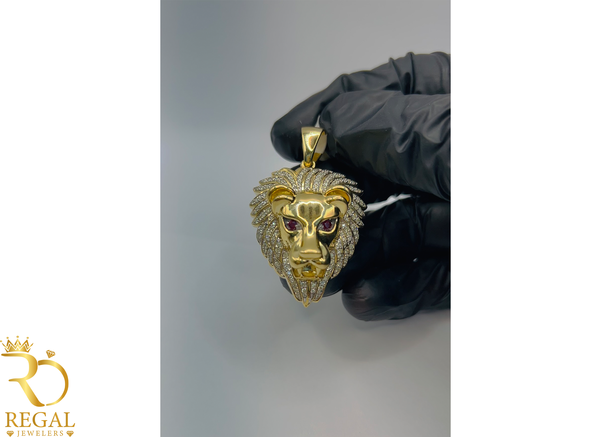 LOIN Pendant/Charm with Diamonds