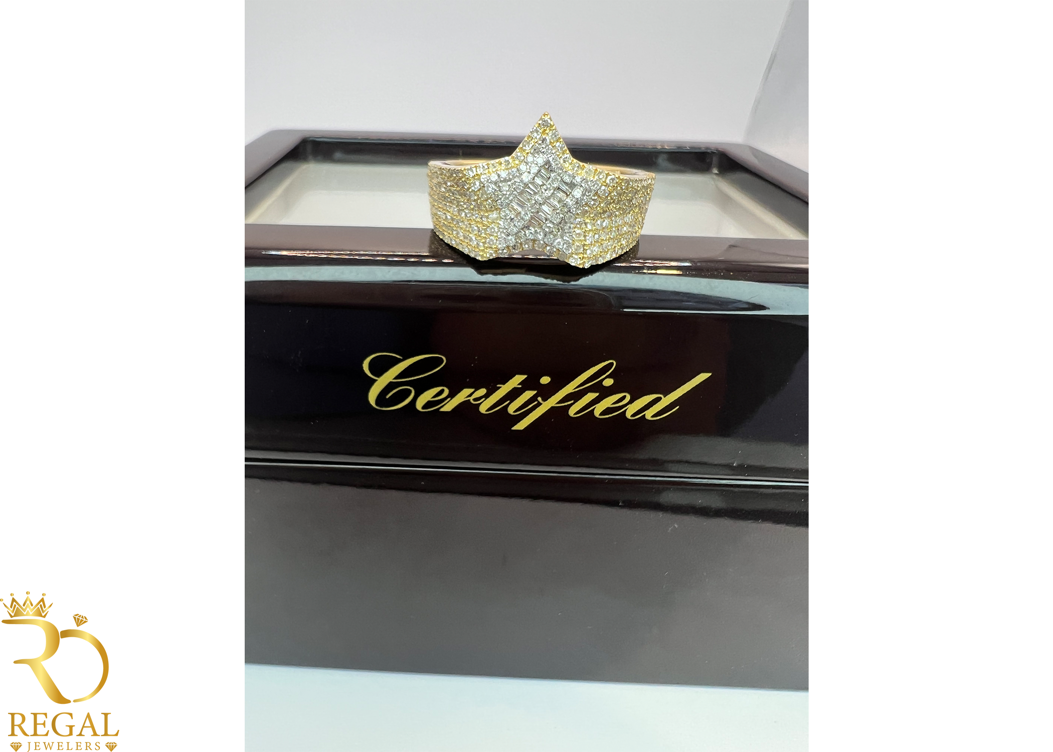 Star Ring with Diamonds