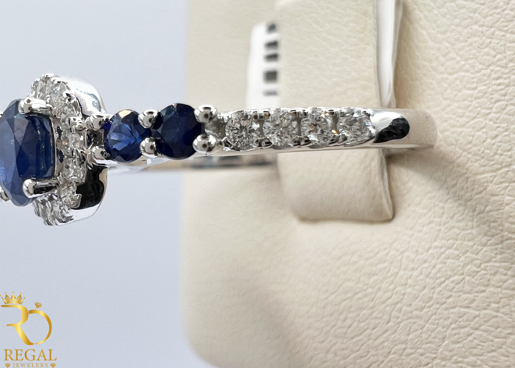 Engagement Ring With Blue Sapphire Stone & Diamonds