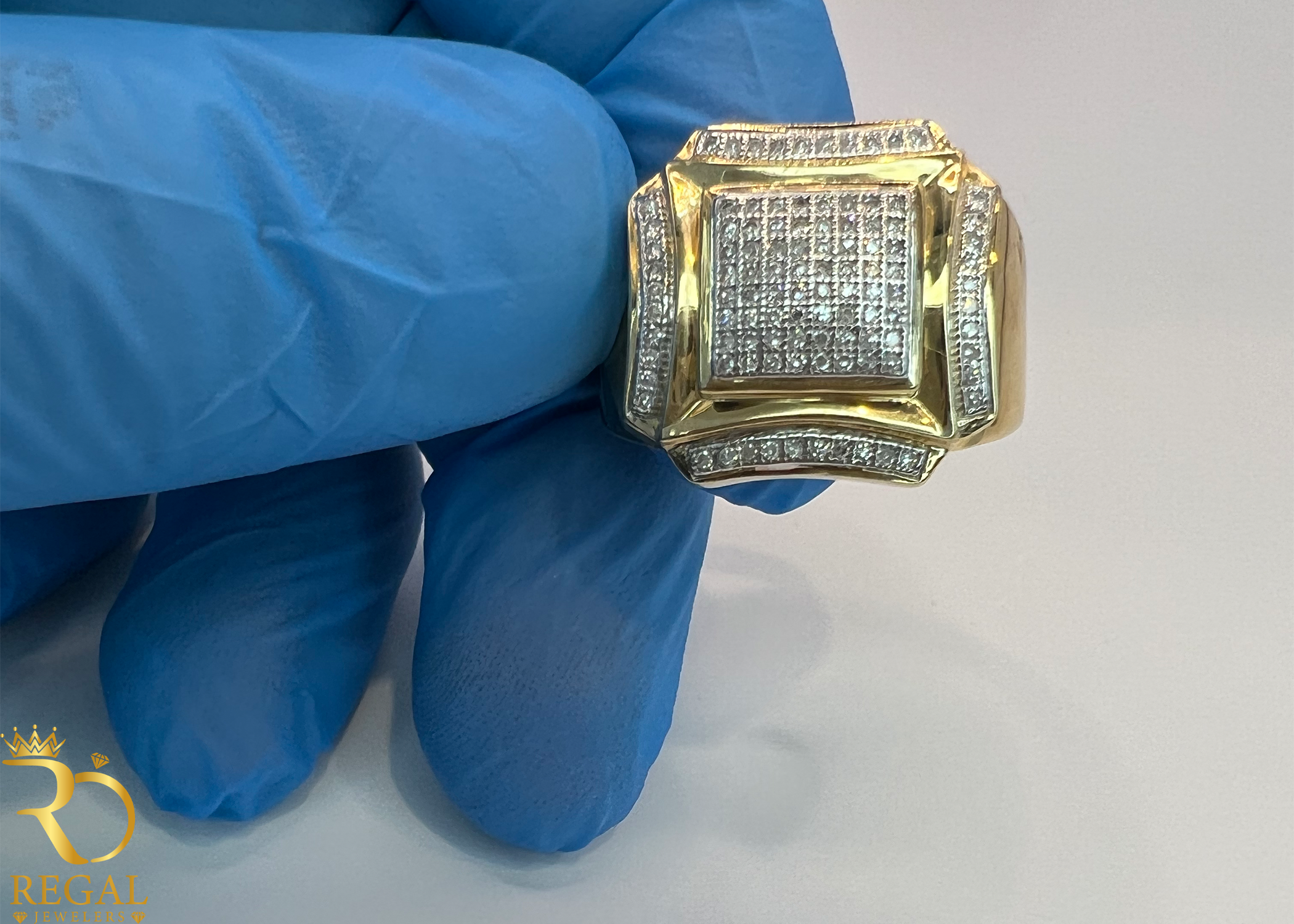Pinky Ring with Diamonds