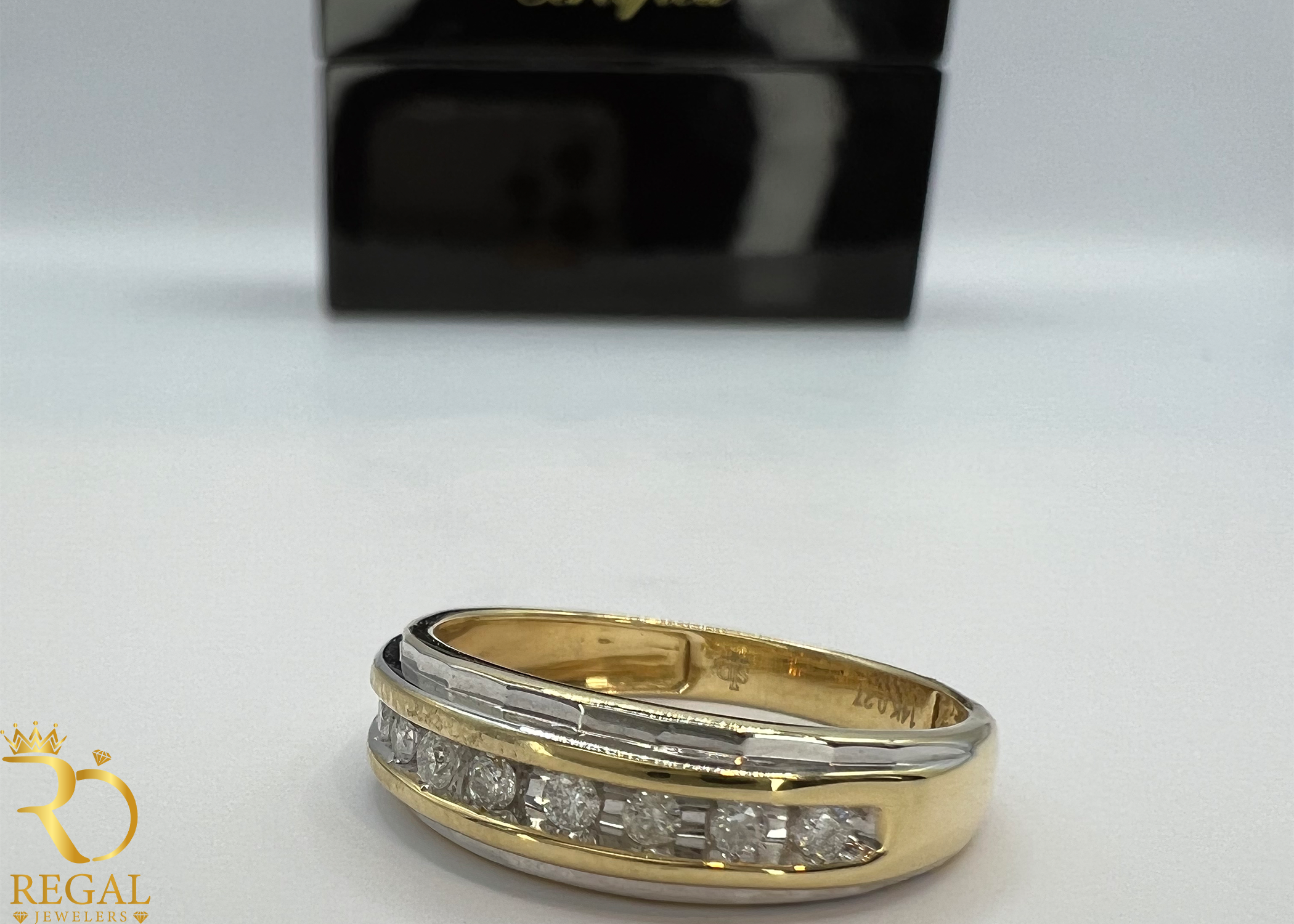 Wedding Ring with Diamonds & Diamond Cuts