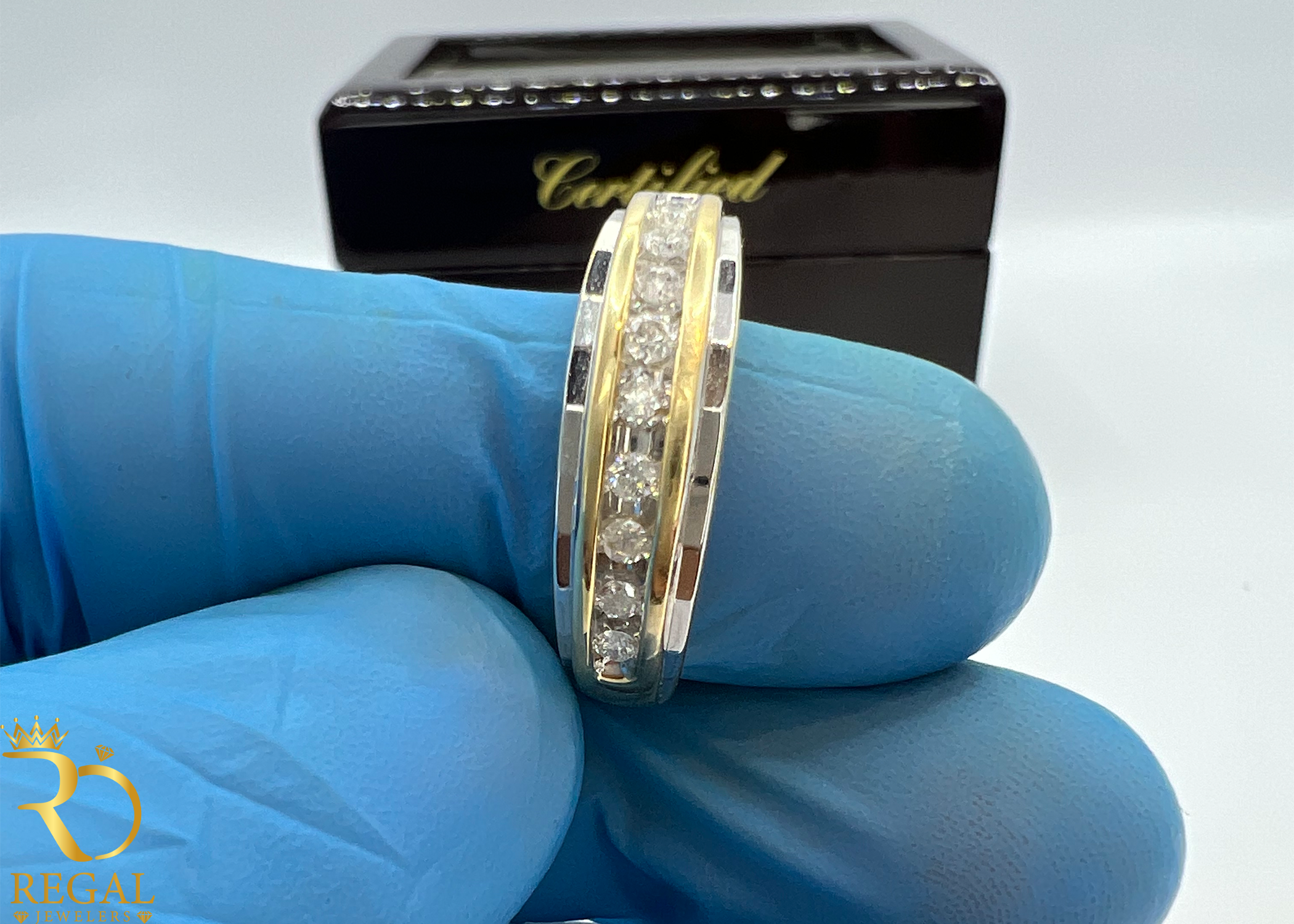 Wedding Ring with Diamonds & Diamond Cuts